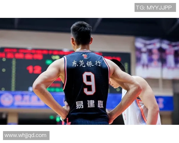 广东宏远成功卫冕!易建联领衔夺得CBA总冠军 广东宏远成功卫冕!易建联领衔夺得CBA总冠军