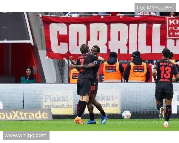 弗莱堡绝杀沃尔夫斯堡：壮烈夺胜，惊险登顶